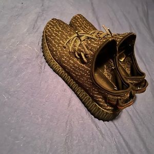 Worn 2 times in perfect condition